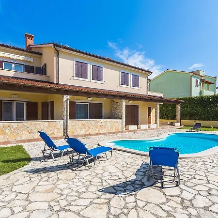 Apartment Volme Romina *