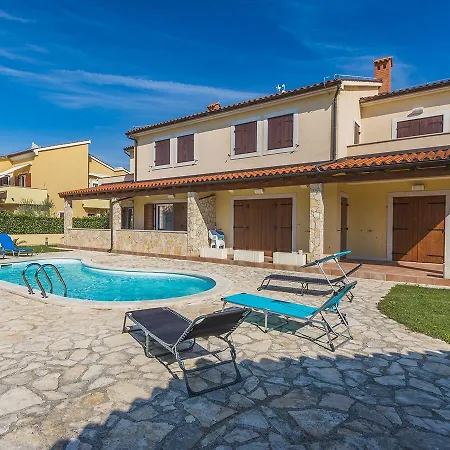 Volme Romina * Banjole